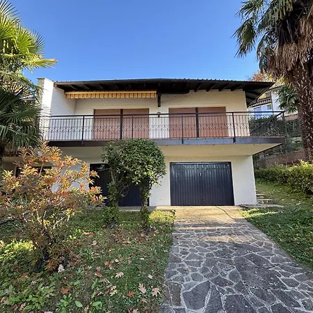 Carmen Apartmán Luino